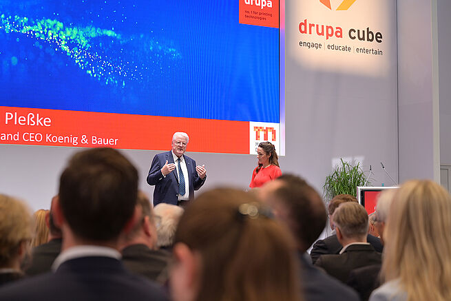 Photo 4: Dr Andreas Pleßke